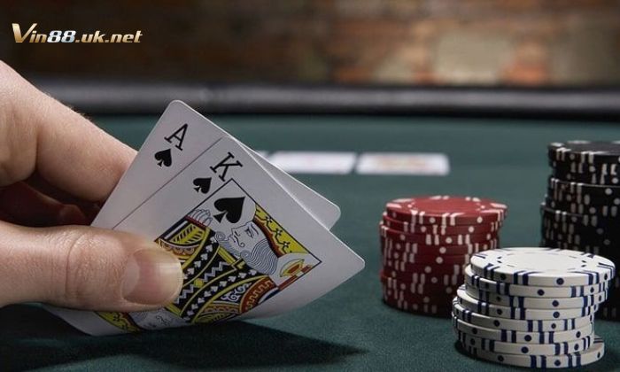 xi to 3 Luật chơi Xì tố tại nhà cái Vin88 dễ hiểu, đặt cược nhanh chóng